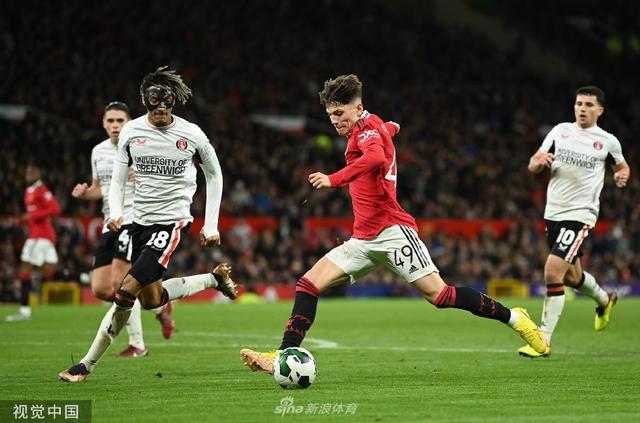 並迅速展現 並迅速展現